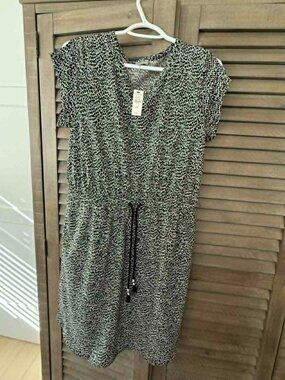 Talbots Petite Abstract Print Dress Black White Drawstring Waist Flutter Sleeve